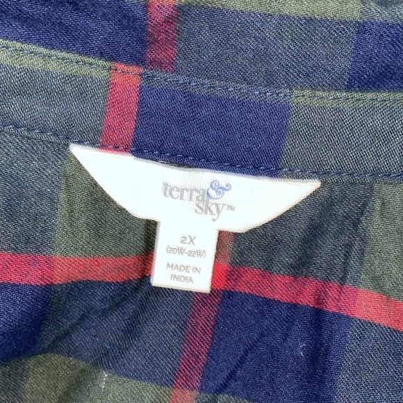 Terra & Sky plaid button up top size 2X new with tags - Picture 6 of 8